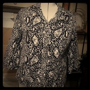 Christopher & Banks Button-Down 3/4 sleeve top.